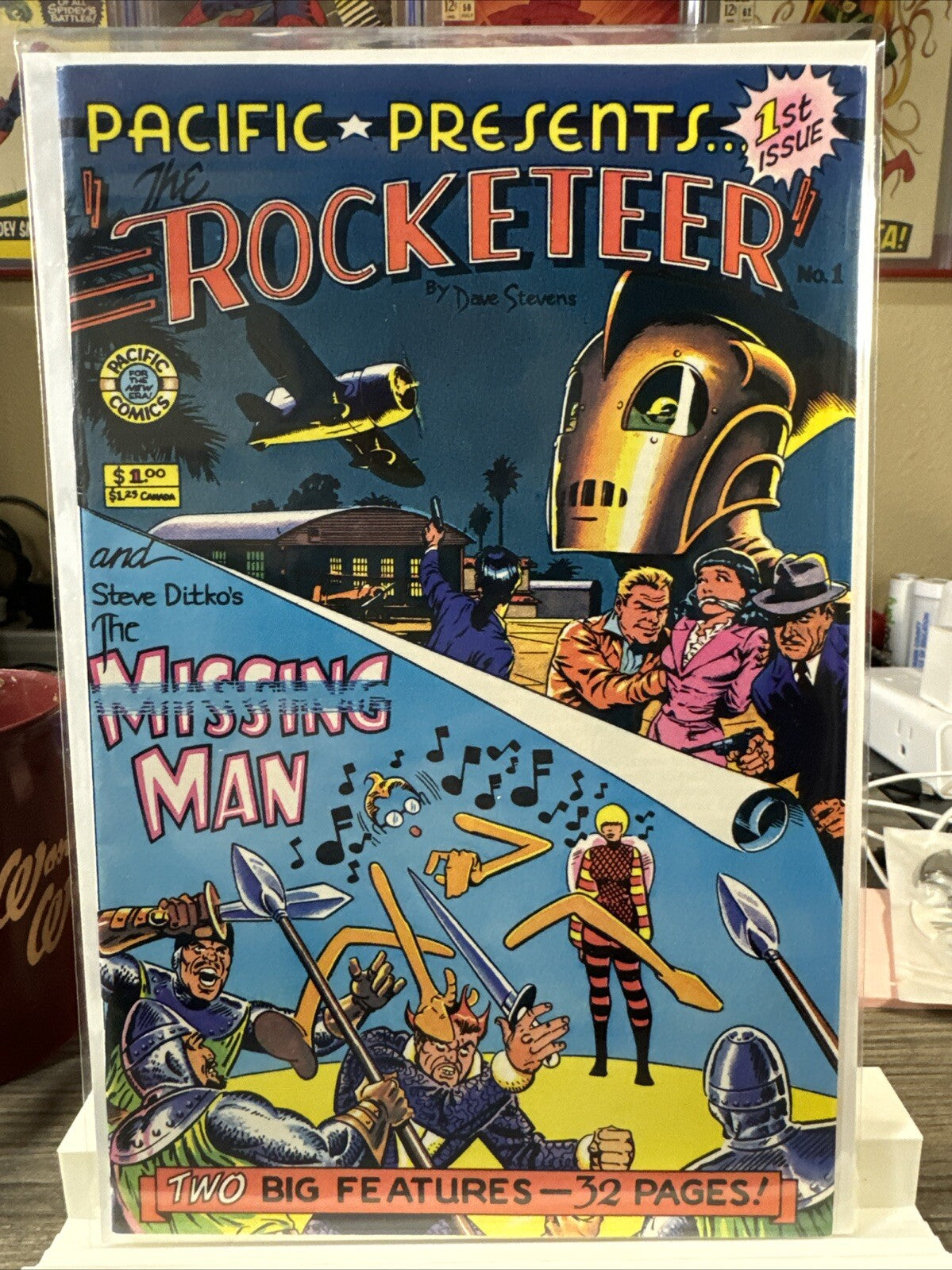 Pacific Presents The ROCKETEER #1 DAVE STEVENS, Betty Page, 1982, VF+/NM-