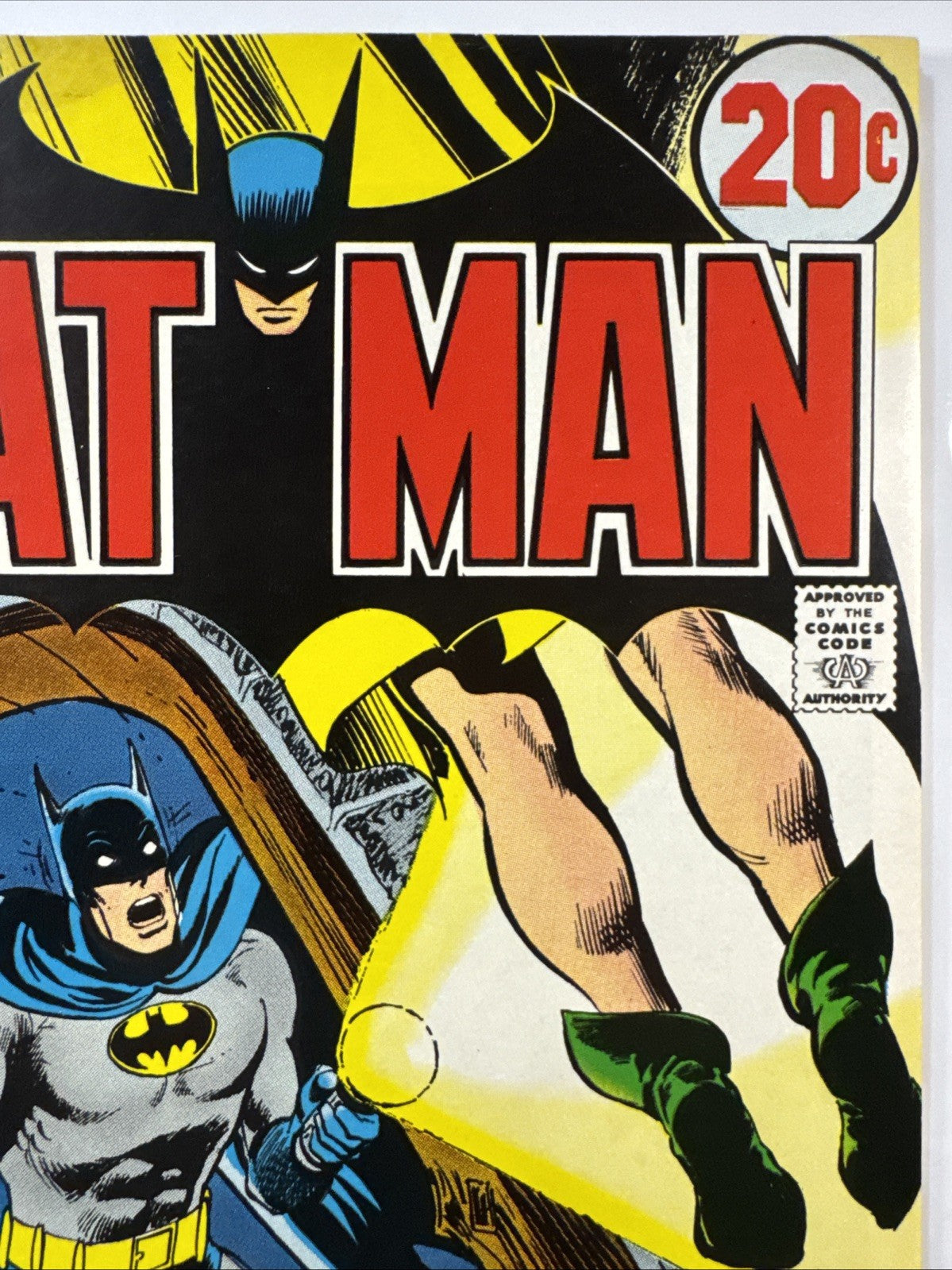 Batman #246 (DC Comics December 1972) lower Grade, Presents Nice BRONZE