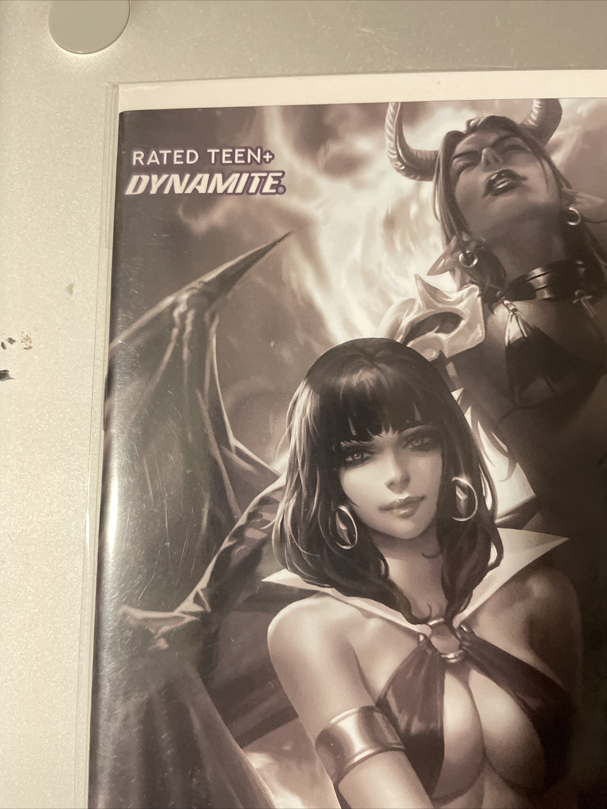 Vampirella Versus Pergatori #1 Chew 1:40 B&W Variant Dynamite Comics Rare HTF