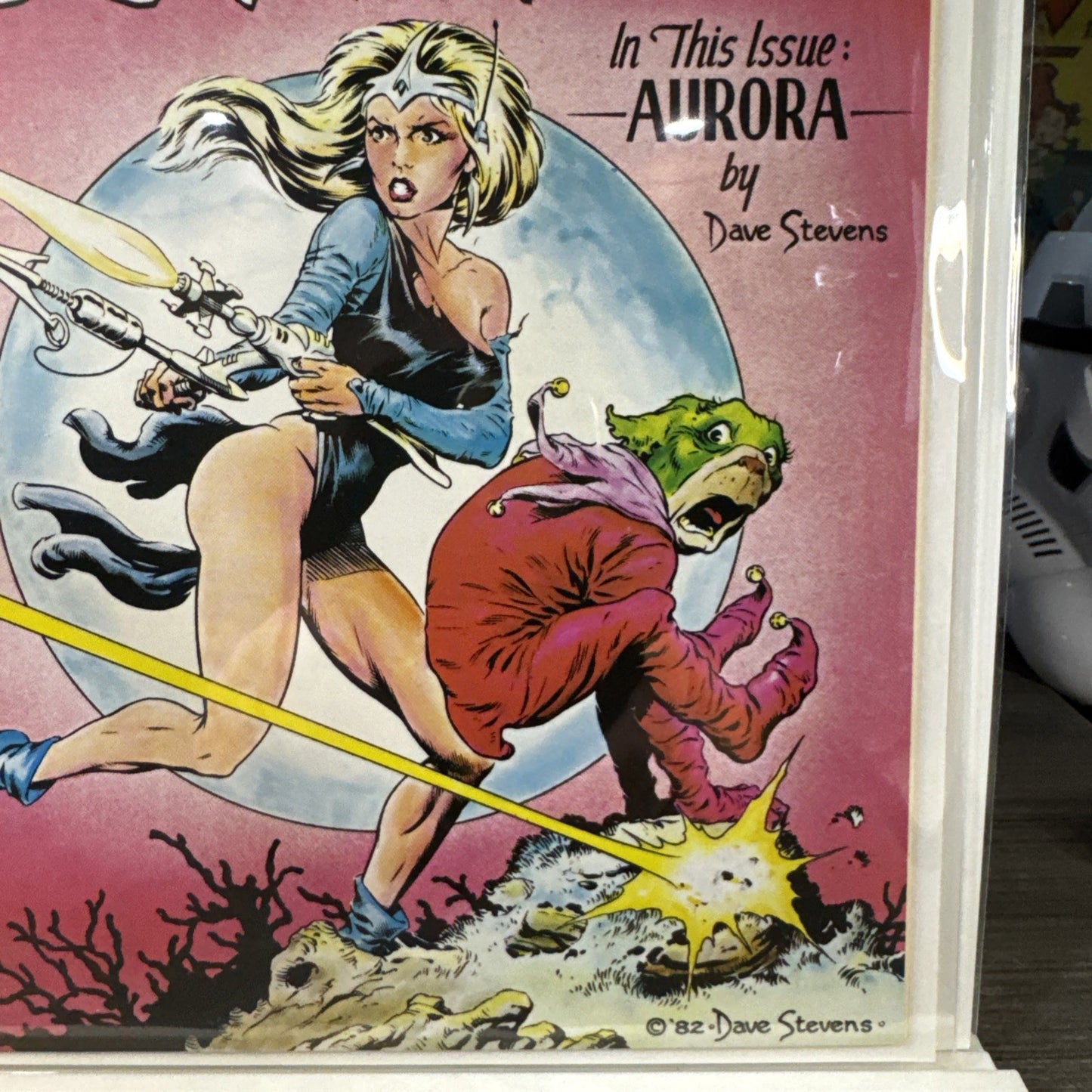 Alien Worlds #2 (Pacific Comics May 1983) NM Dave Stevens Beauty! BRONZE