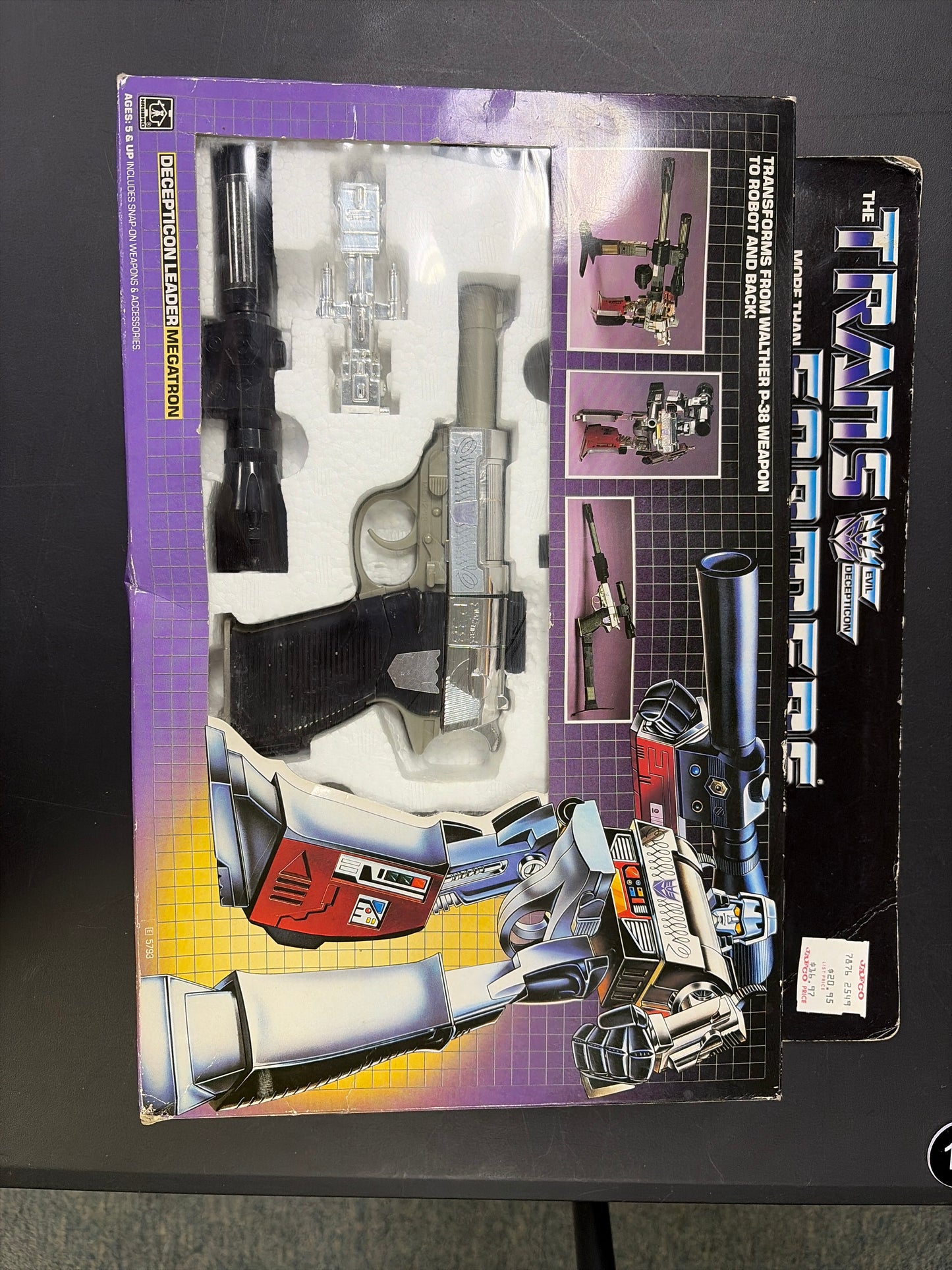 Transformers : Decepticon Leader Megatron