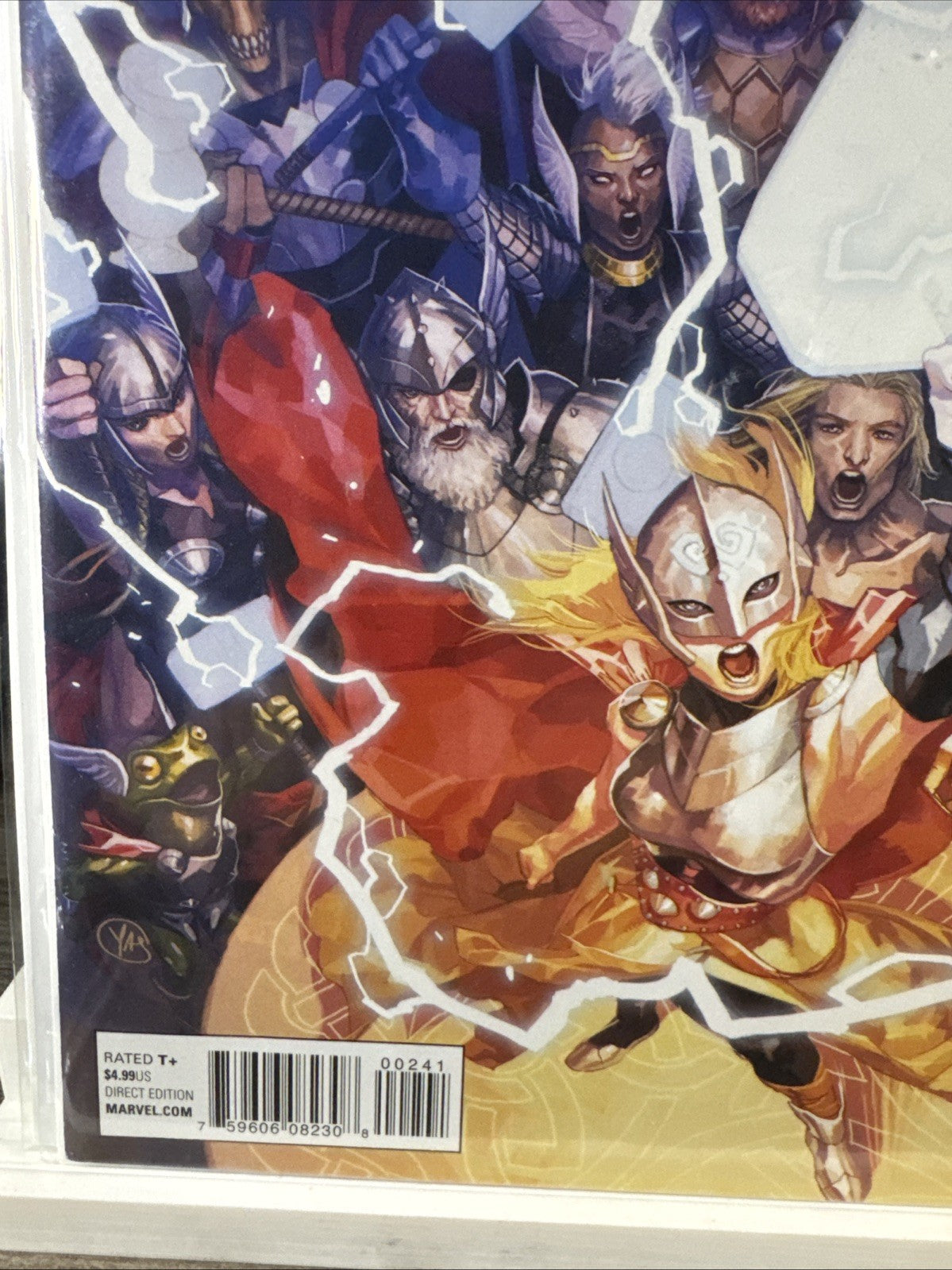 Secret Wars #2 Putri Variant (Marvel 2015) NM KEY MODERN 1st AppGOD EMPEROR DOOM
