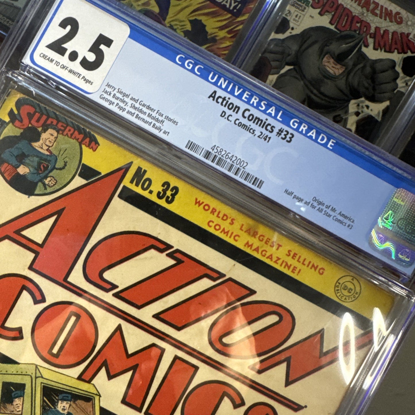 Super Rare! 1941 Action Comics #33 Superman Key Origin of Mr. America CGC 2.5