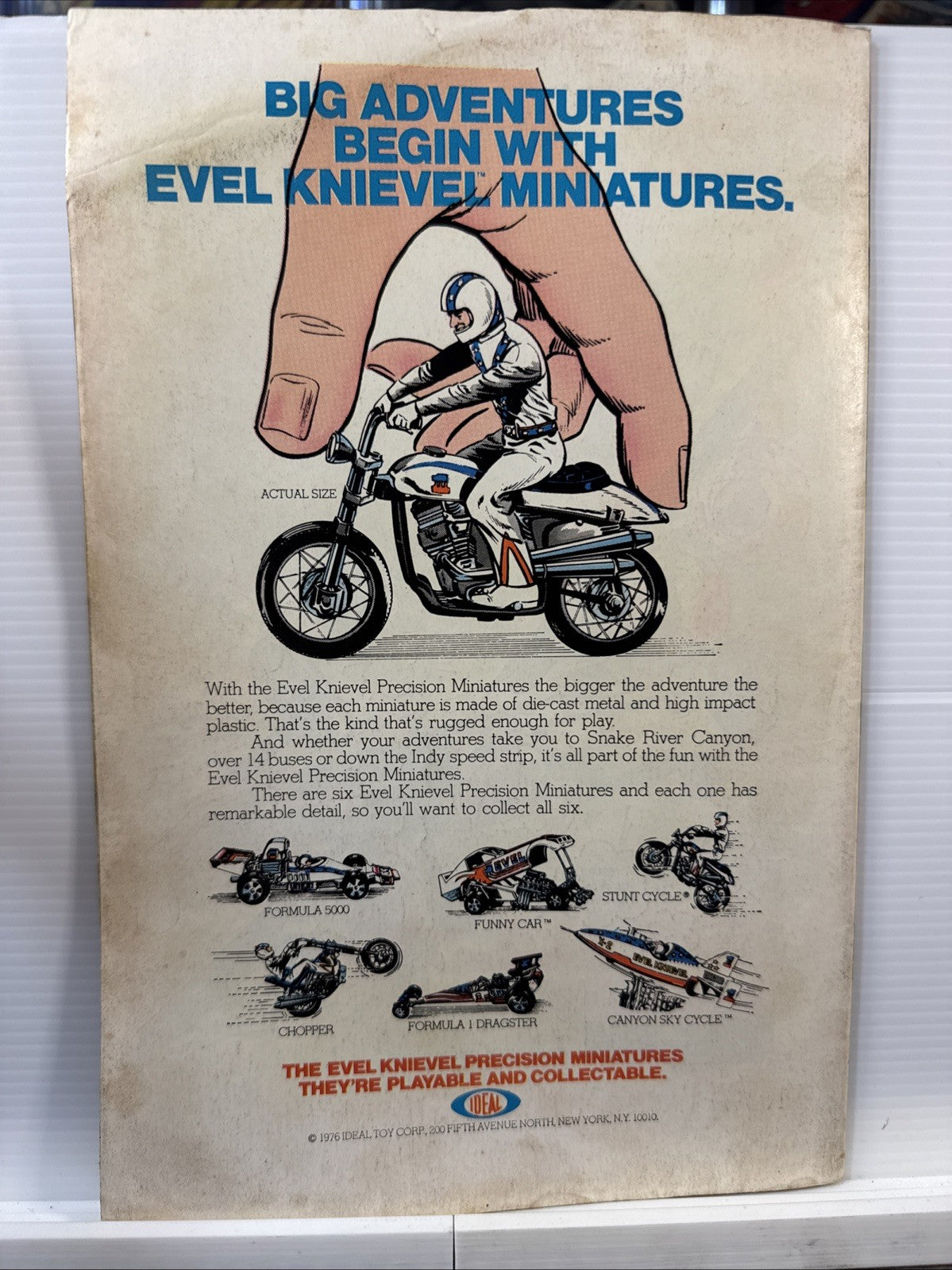 Ms. Marvel #1 (Marvel Comics January 1977)