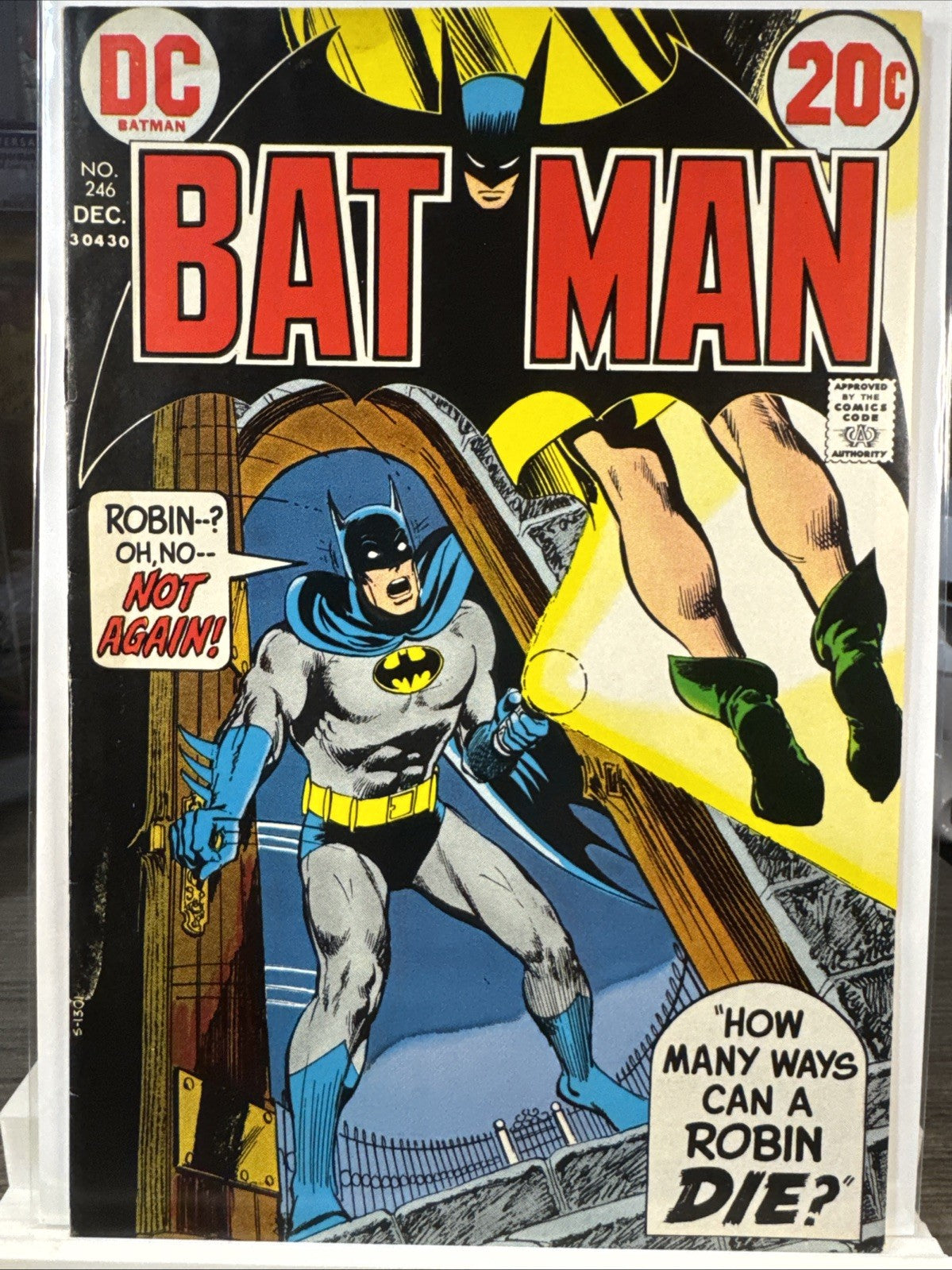 Batman #246 (DC Comics December 1972) lower Grade, Presents Nice BRONZE