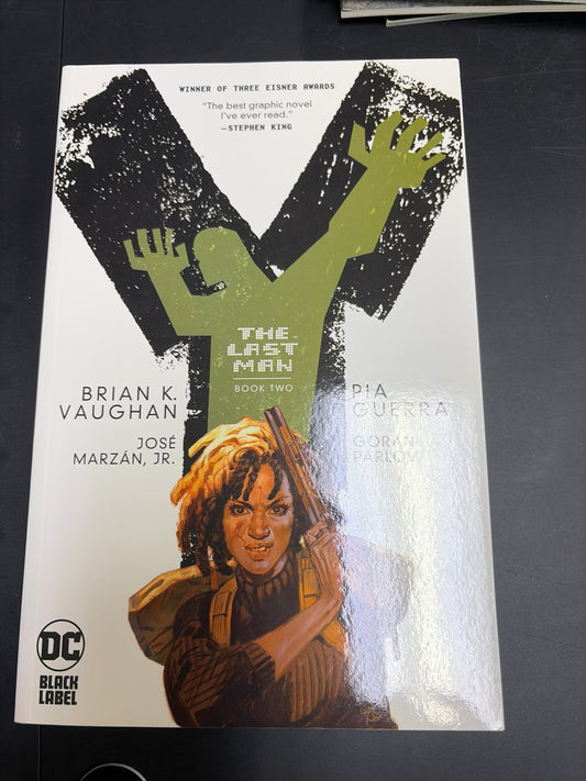 DC Black Label: The Last man Book Two