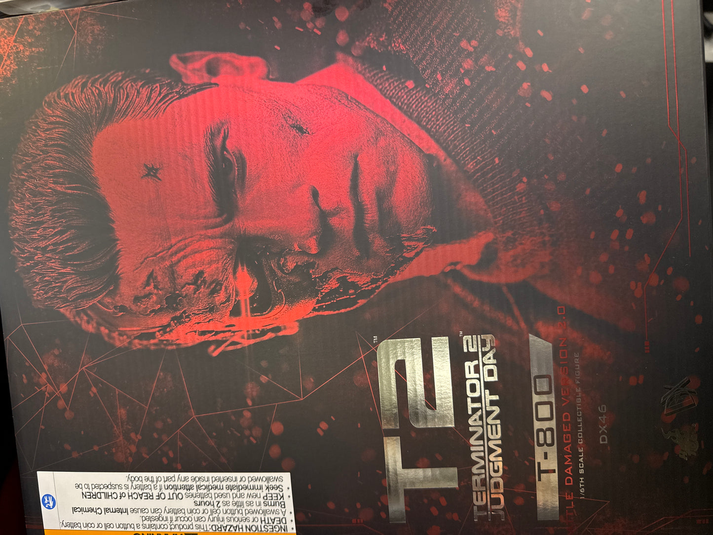 Hot Toys T-800 Battle Damaged Edition 2.0