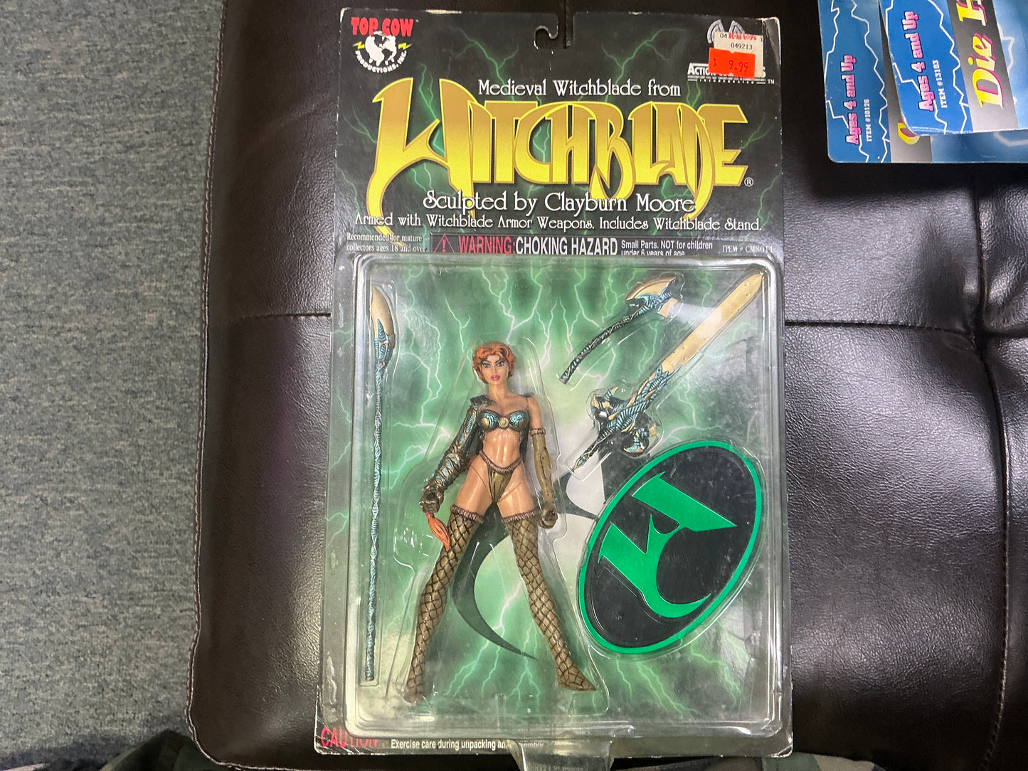 WitchBlade: Medieval Witchblade Figure